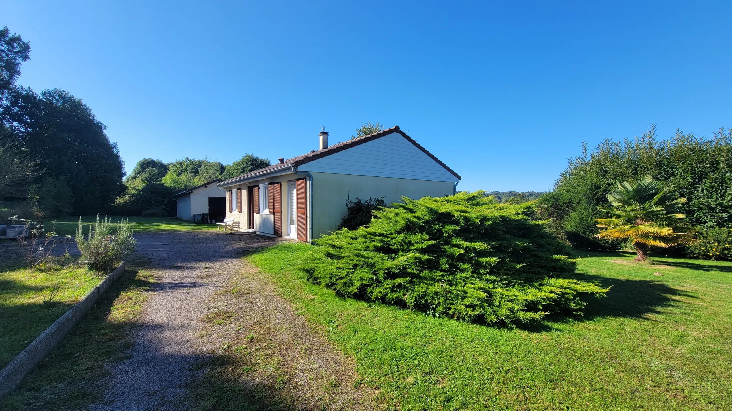 House for sale 87 m². Cussac , Bordeaux. 